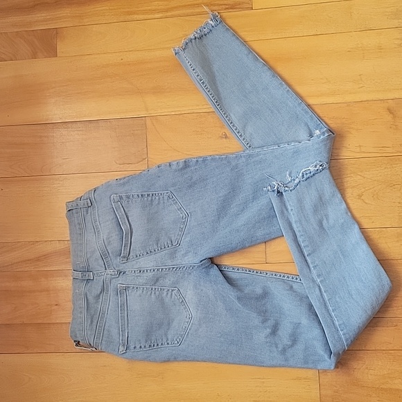 Free people size w25 distressed blue jeans - Picture 4 of 7